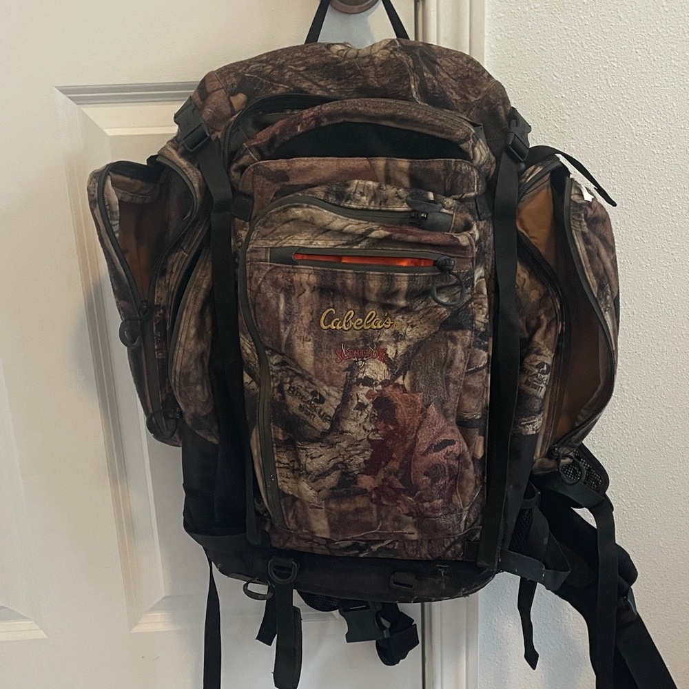 Cabela's Brown Camouflage Backpack